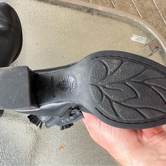 Born Chelsea boot with Tassels. - Picture 5 of 6